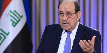 نووری مالیکی، سەرۆکی هاوپەیمانیی دەوڵەتی یاسا، لەبارەی بڕیاری بەرزکردنەوەی بەهای دۆلار رایگەیاند: